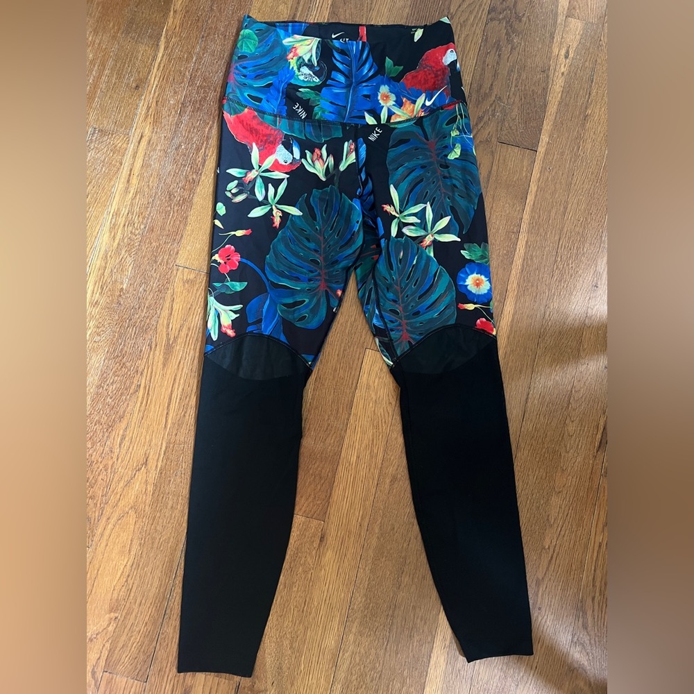 Nike women medium tropical print leggings with sheer panels